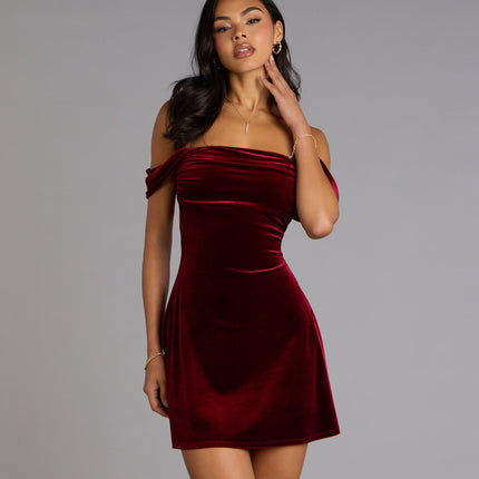 Flirty And Chic Velvet Off-The-Shoulder Mini Dress — photo 5