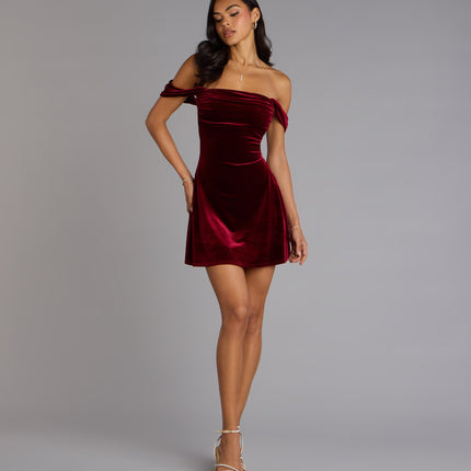 Flirty And Chic Velvet Off-The-Shoulder Mini Dress — photo 7