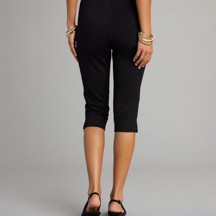 Windsor Forever On Trend High Rise Ponte Capri Pants